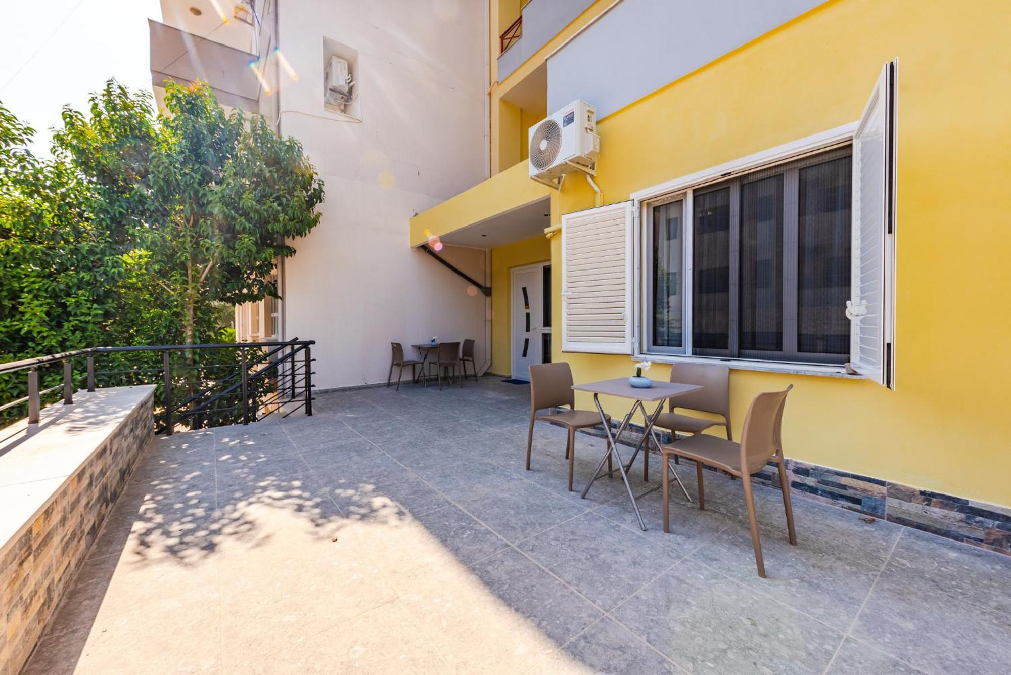 Sr Golem * Golem (Tirana)
