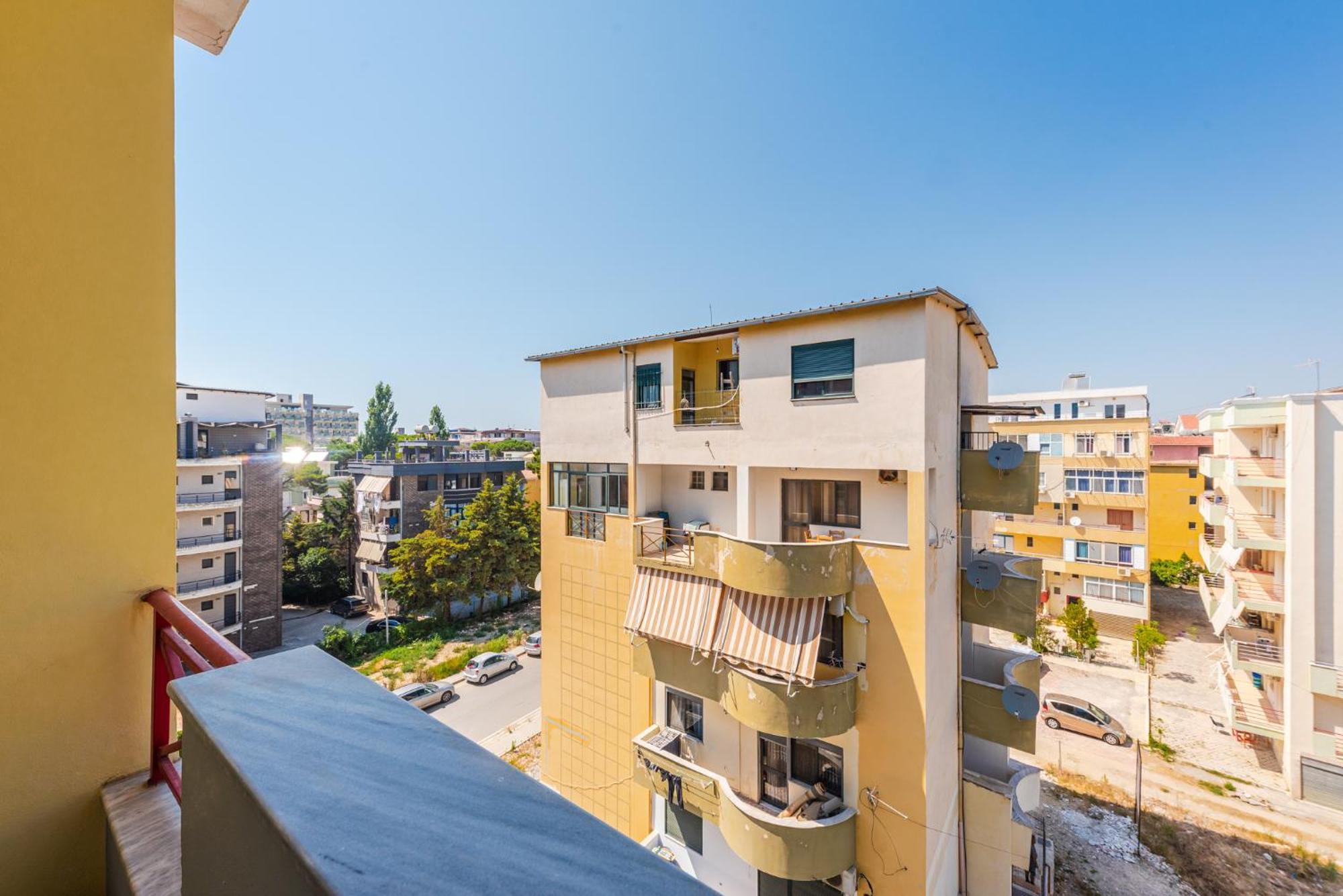 Sr Golem Apartment