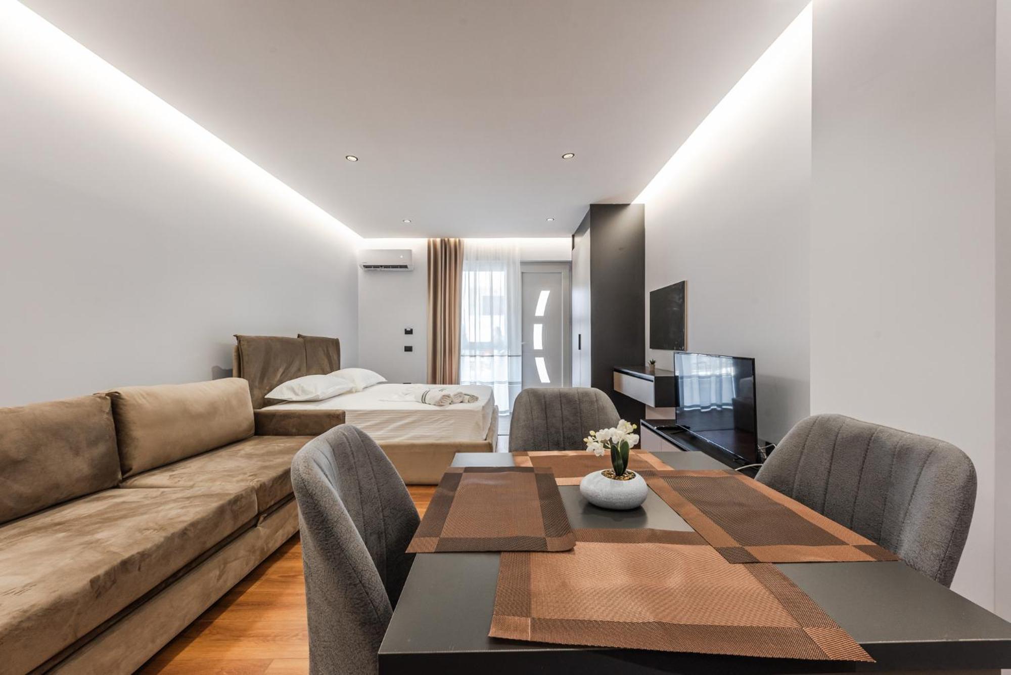 Sr Golem Apartment